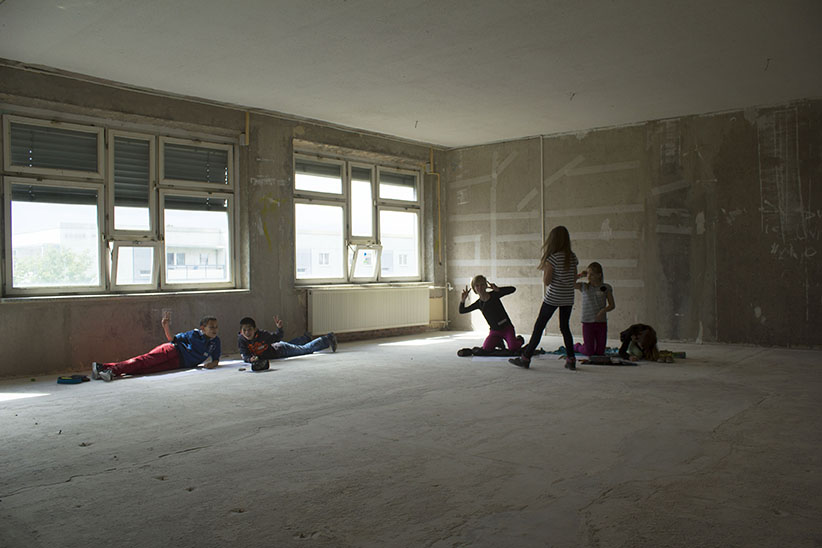 31 Schüler_innen bauen ein Gästezimmer in Berlin-Hellersdorf