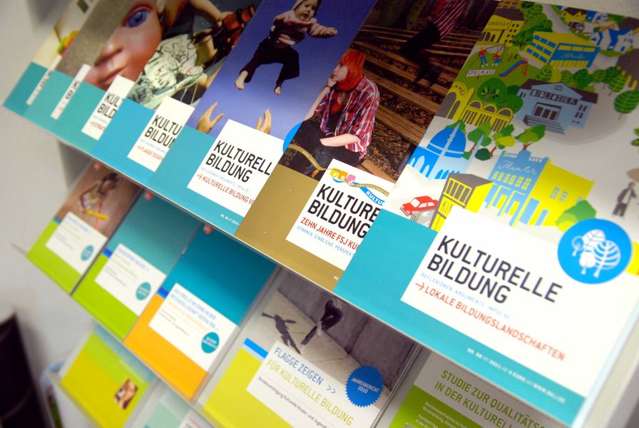 BKJ-Online-Dossier "Geflüchtete in der Kulturellen Bildung" veröffentlicht