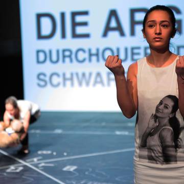 MEDEA! DIE WAHRHEIT! ME DEA F!