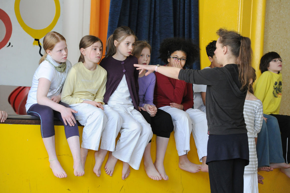 TanzZeit-Unterrricht an der Comenius Schule Berlin