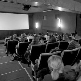 Filmkritische Jugend zeigt critics_talks bei ALEX Offener Kanal Berlin
