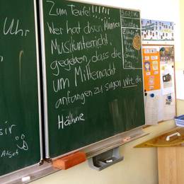 MUMIENSCHANZ – ein experimentelles Musiktheaterstück